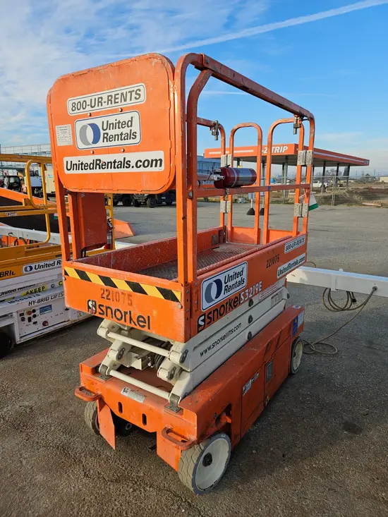 2019 Snorkel S3219E Scissor Lift