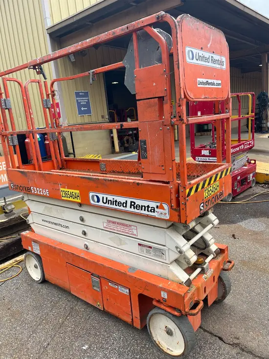 2019 Snorkel S3226E Scissor Lift