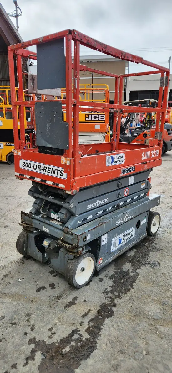 2018 Skyjack SJIII3219 Scissor Lift