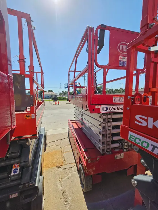 2018 MEC 4046SE Scissor Lift