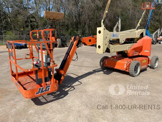 2017 JLG E450AJ Articulating Boom Lift