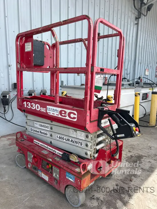 2018 MEC 1330SE Scissor Lift
