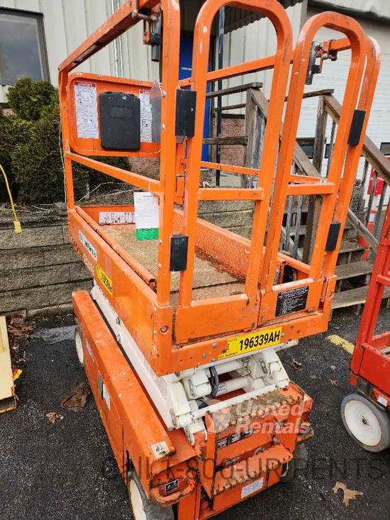 2017 Snorkel S3219E Scissor Lift