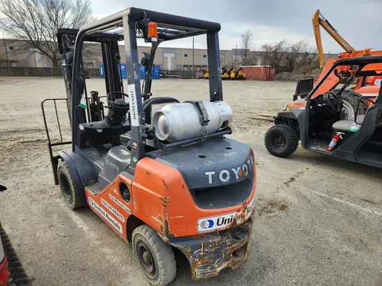2019 Toyota 8FGU25 Forklift