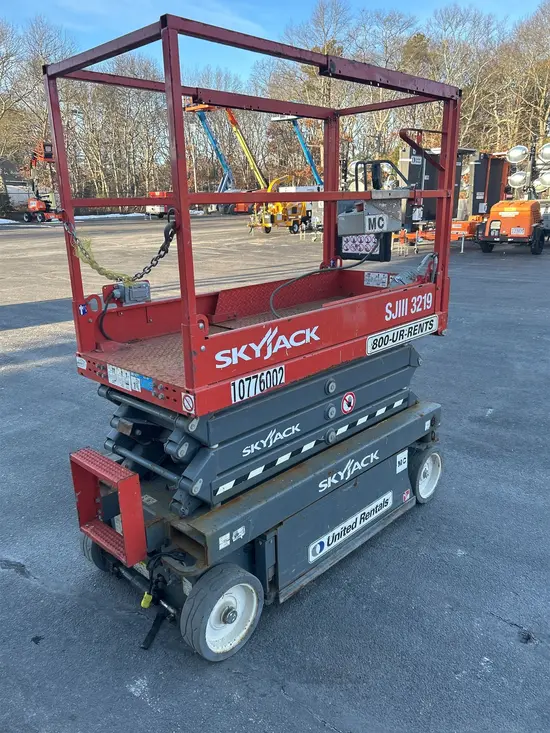 2018 Skyjack SJIII3219 Scissor Lift