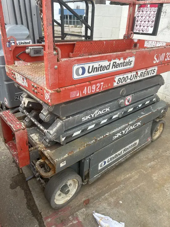 2017 Skyjack SJIII3219 Scissor Lift