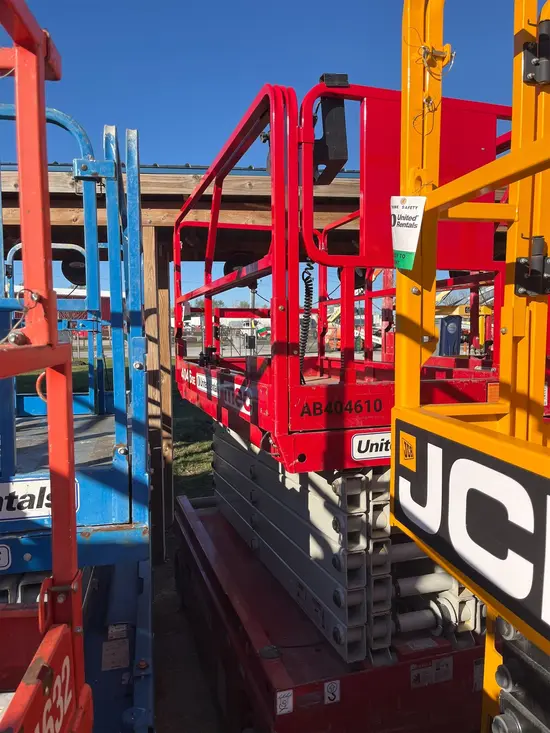 2018 MEC 4046SE Scissor Lift
