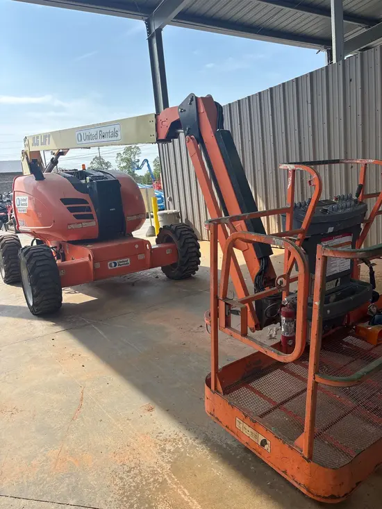 2017 JLG 600AJ Articulating Boom Lift