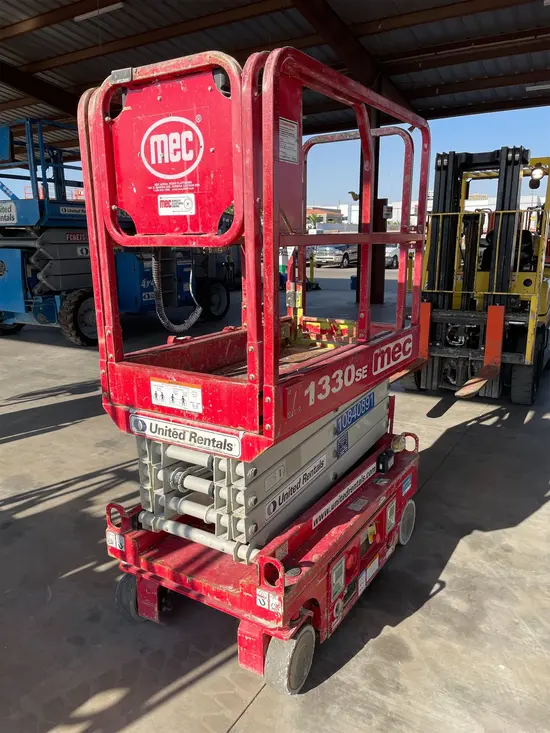 2018 MEC 1330SE Scissor Lift