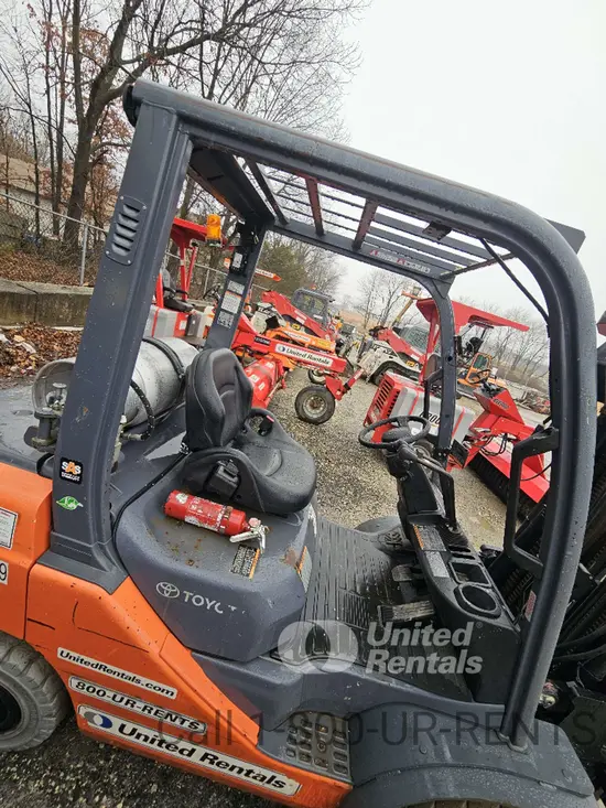 2019 Toyota 8FGU30 Warehouse Forklift