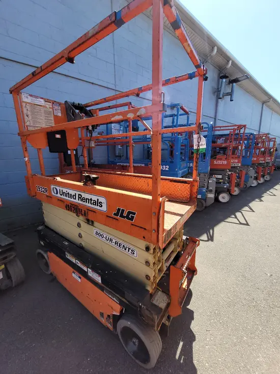 2017 JLG 1932R Scissor Lift