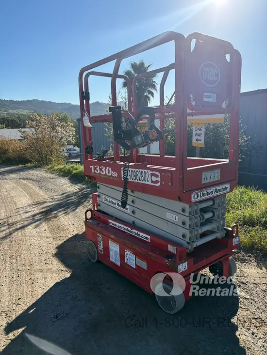 2019 MEC 1330SE Scissor Lift