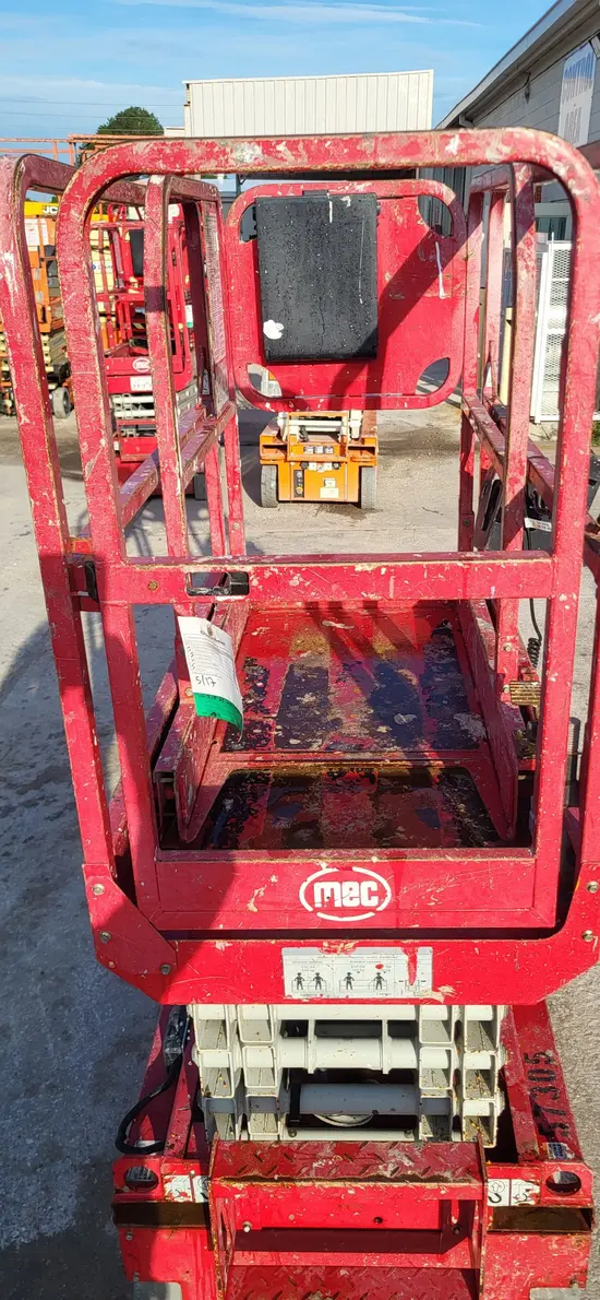 2018 MEC 1330SE Scissor Lift