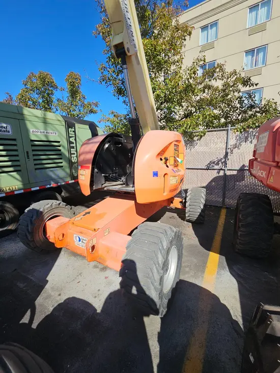 2015 JLG 450AJ Articulating Boom Lift