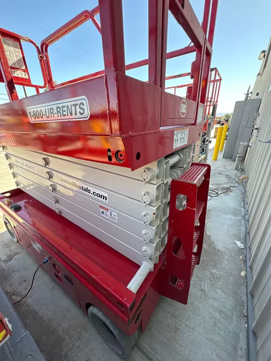 2019 MEC 4046SE Scissor Lift