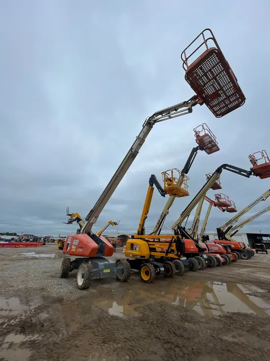 2017 Snorkel 660SJ Boom Lift