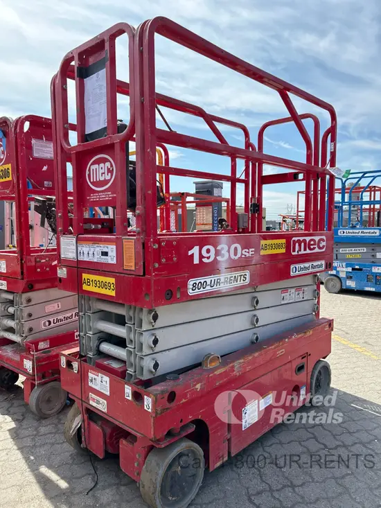 2017 MEC 1930SE Scissor Lift