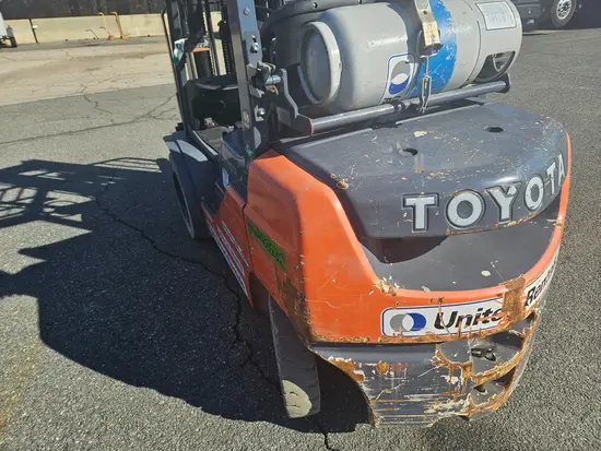 2019 Toyota 8FGU25 Warehouse Forklift
