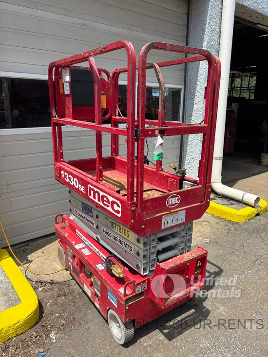 2018 MEC 1330SE Scissor Lift