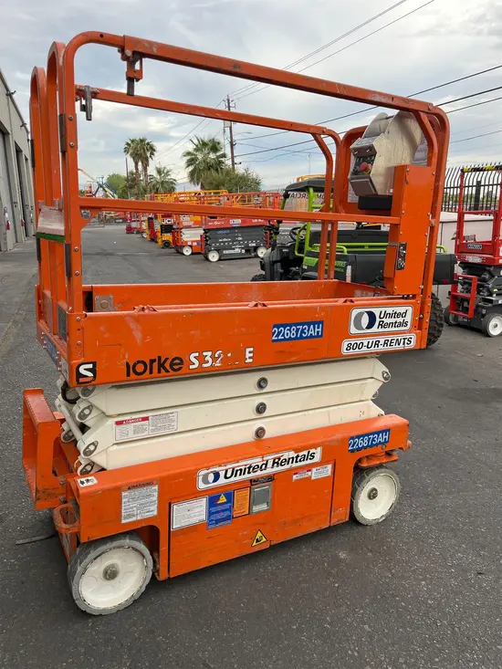 2019 Snorkel S3219E Scissor Lift