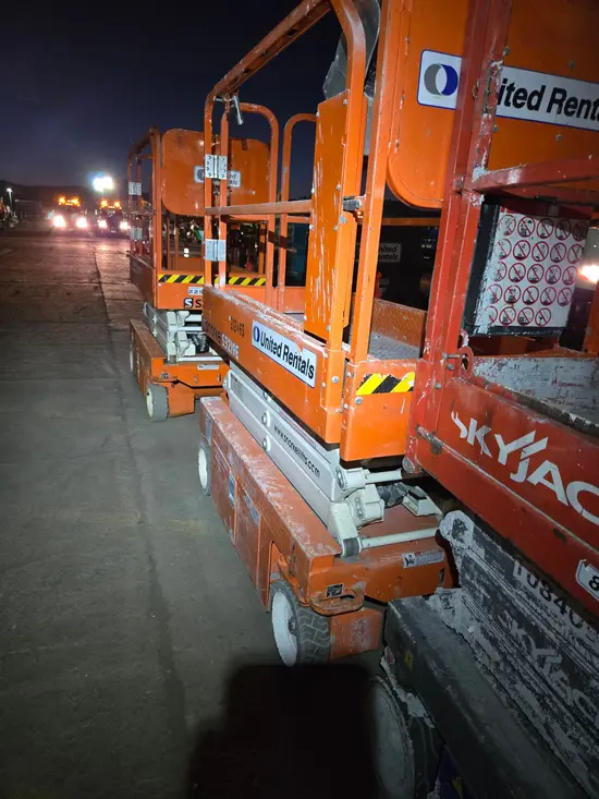 2018 Snorkel S3219E Scissor Lift