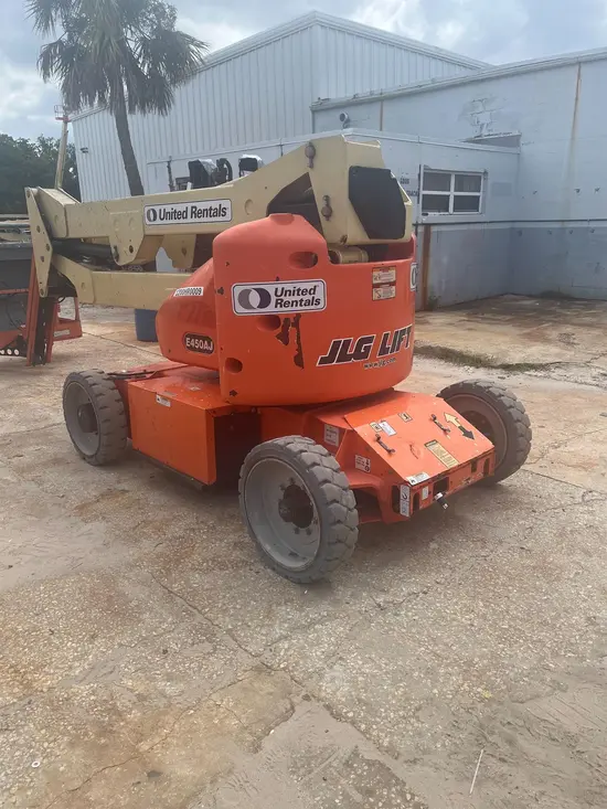2017 JLG E450AJ Articulating Boom Lift
