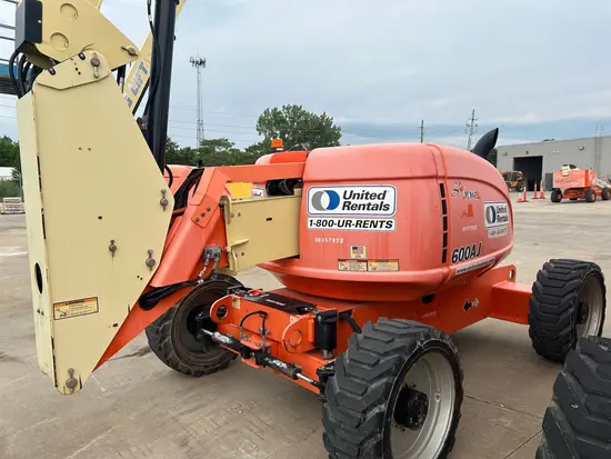 2015 JLG 600AJ Articulating Boom Lift