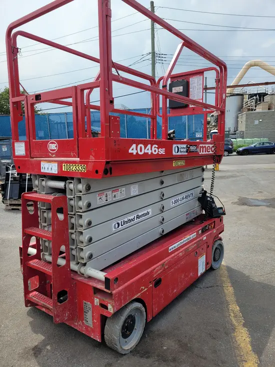 2018 MEC 4046SE Scissor Lift