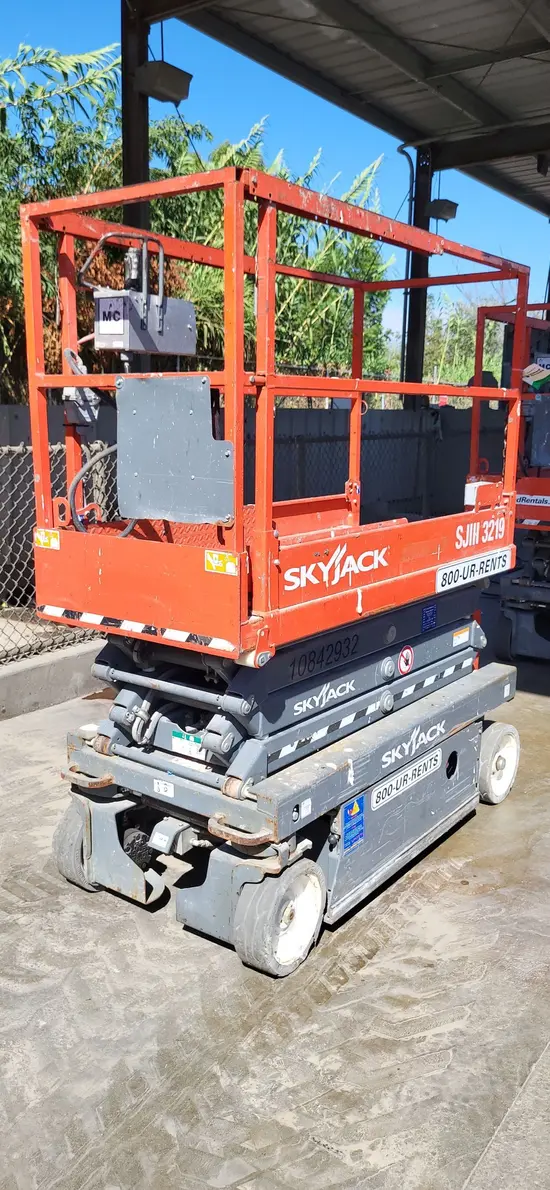 2018 Skyjack SJIII3219 Scissor Lift