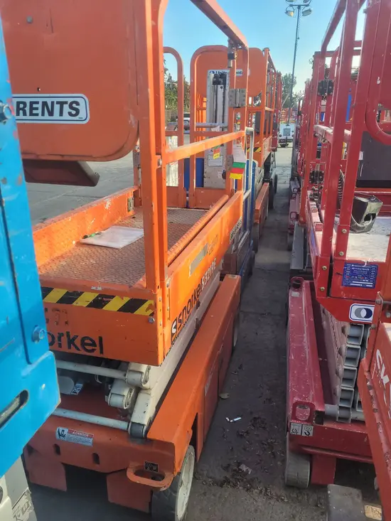 2018 Snorkel S3219E Scissor Lift