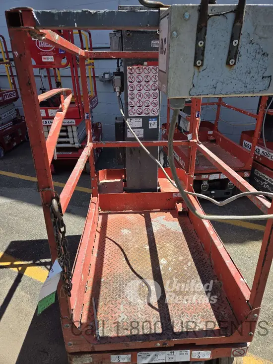 2017 Skyjack SJ12 Self-Propelled One-Person Lift