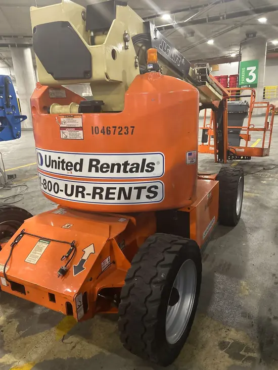 2016 JLG E450AJ Articulating Boom Lift