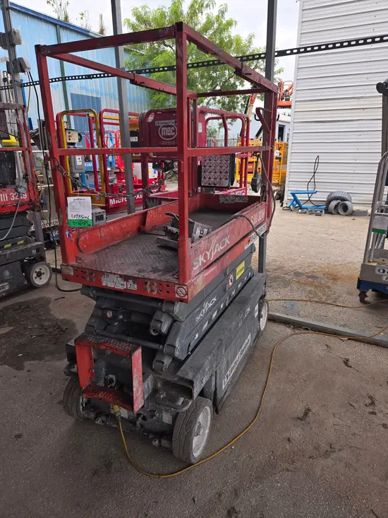 2018 Skyjack SJIII3219 Scissor Lift