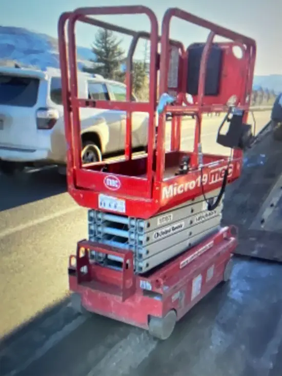 2018 MEC MICRO 19 Scissor Lift