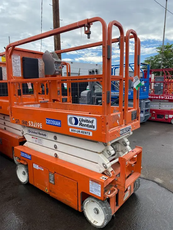 2018 Snorkel S3219E Scissor Lift