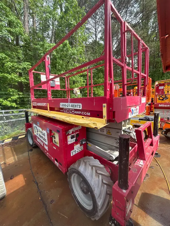2016 MEC 4069ERT Scissor Lift