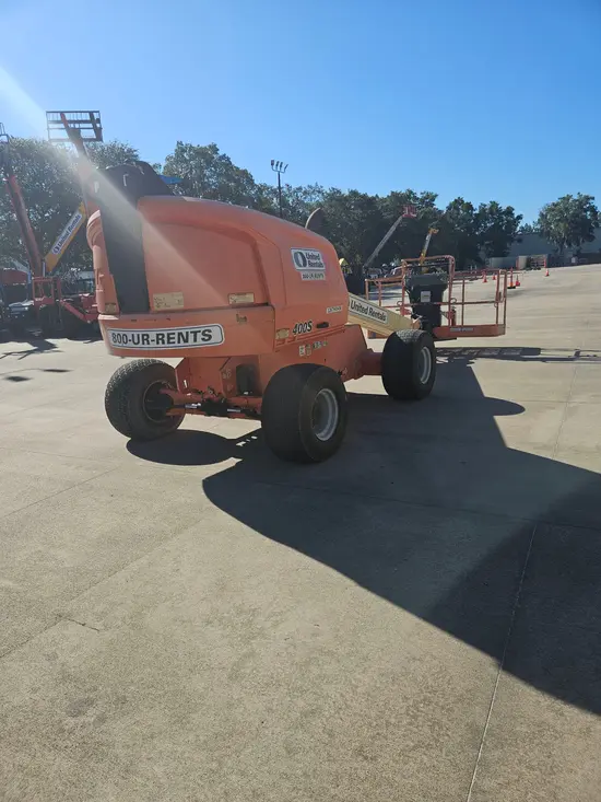 2017 JLG 400S Boom Lift