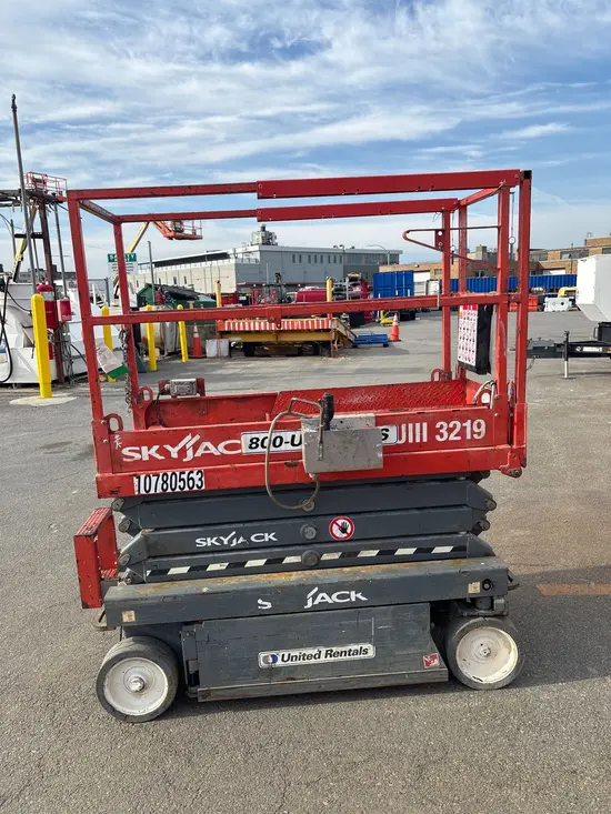 2018 Skyjack SJIII3219 Scissor Lift