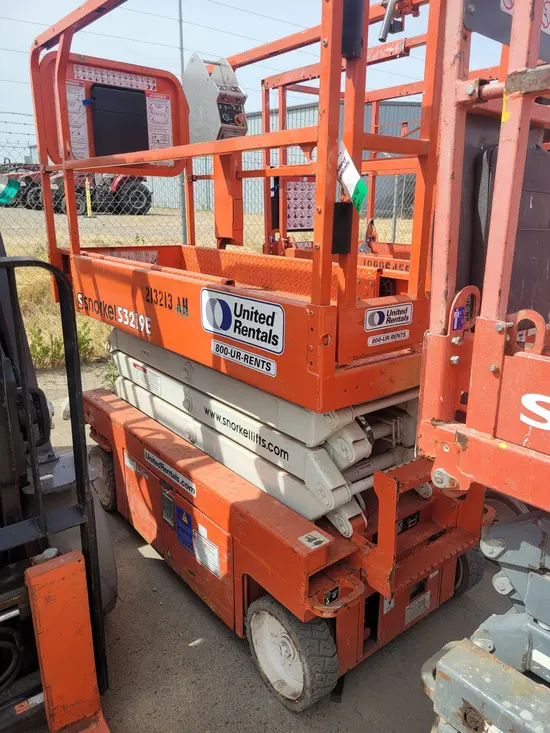 2018 Snorkel S3219E Scissor Lift