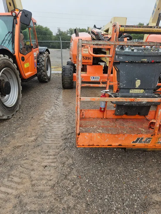 2017 JLG 450AJ Articulating Boom Lift