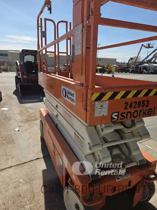 2020 Snorkel S3226E Scissor Lift