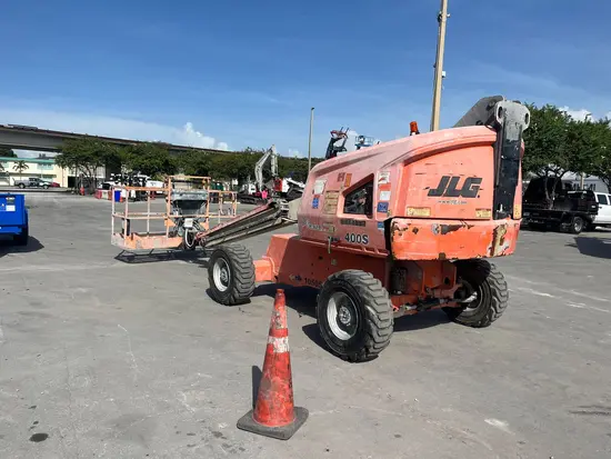2016 JLG 400S Boom Lift