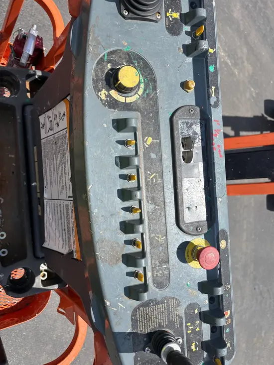 2015 JLG E300AJP Articulating Boom Lift