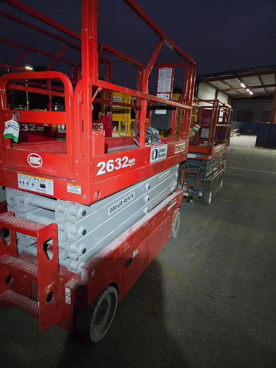 2019 MEC 2632SE Scissor Lift