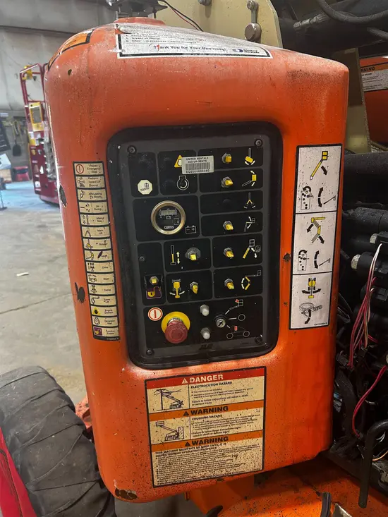 2015 JLG E450AJ Articulating Boom Lift