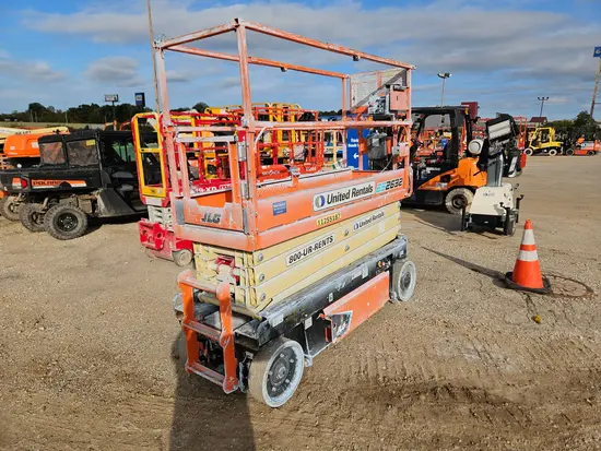2021 JLG ES2632 Scissor Lift