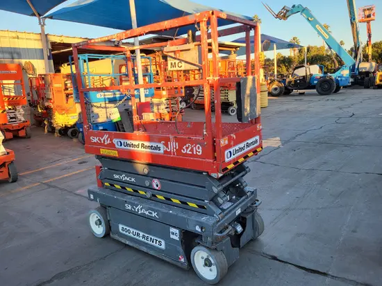 2017 Skyjack SJIII3219 Scissor Lift
