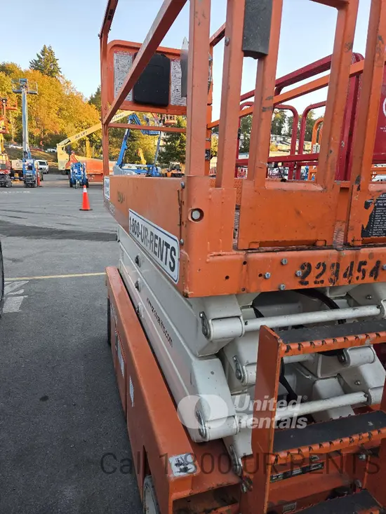 2019 Snorkel S3226E Scissor Lift