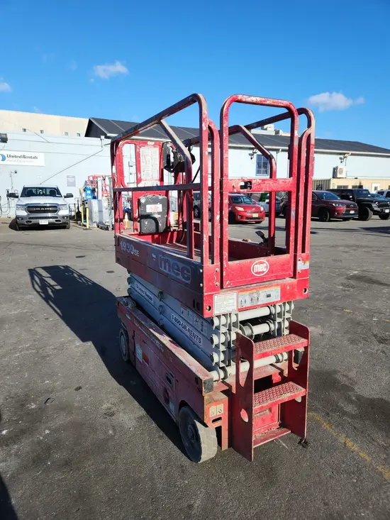 2018 MEC 1930SE Scissor Lift