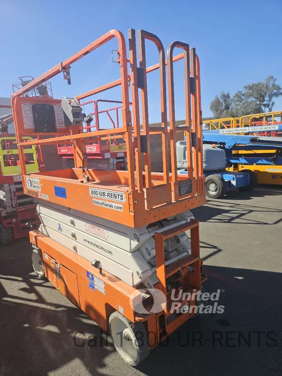 2019 Snorkel S3226E Scissor Lift